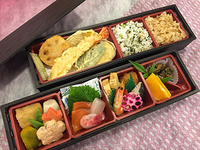 彩り二段弁当